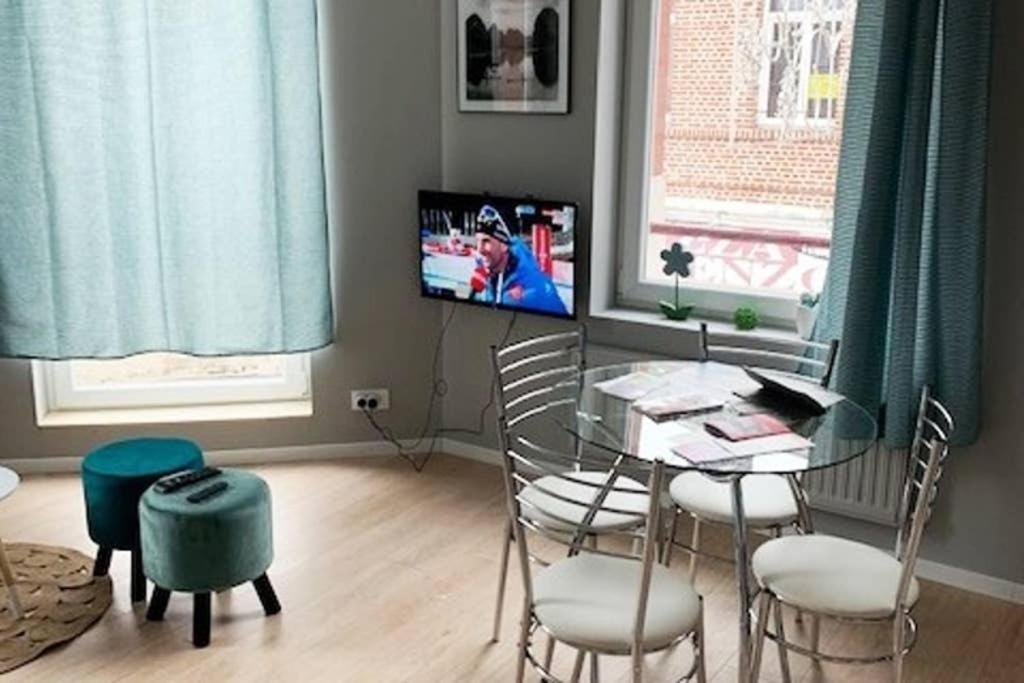 Caudry : Bel Appartement Plein Centre エクステリア 写真